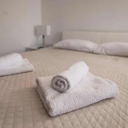 Apartman Apartmentszelic *