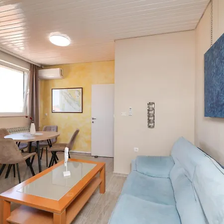 Apartmentszelic Appartamento Zara