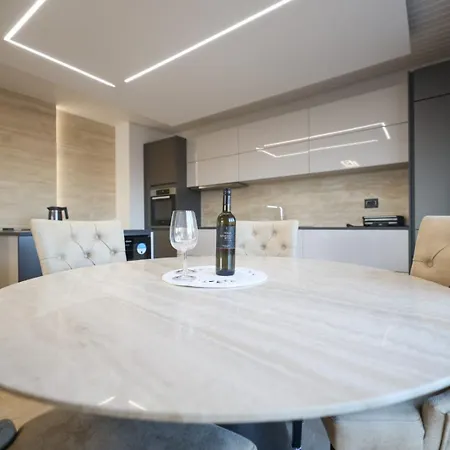 Apartmentszelic Appartamento Zara