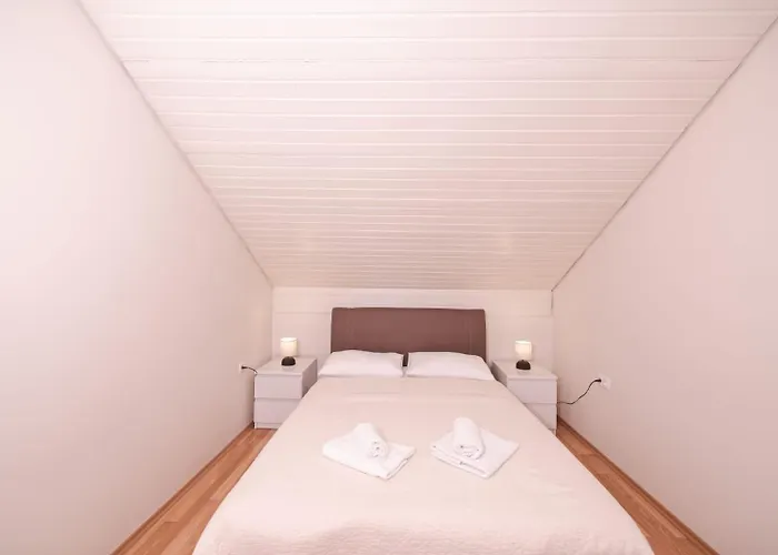 Apartmentszelic 아파트 자다르